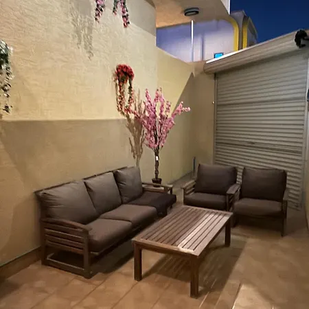 شقة ارضية بمدخل مستقل غرفة وصالة النرجس ١٢ Riyadh Exterior photo